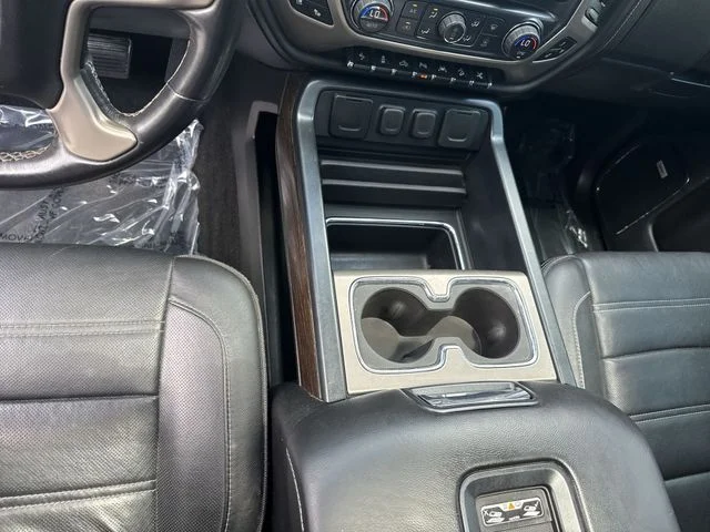 Used 2017 Silver GMC Denali image 24