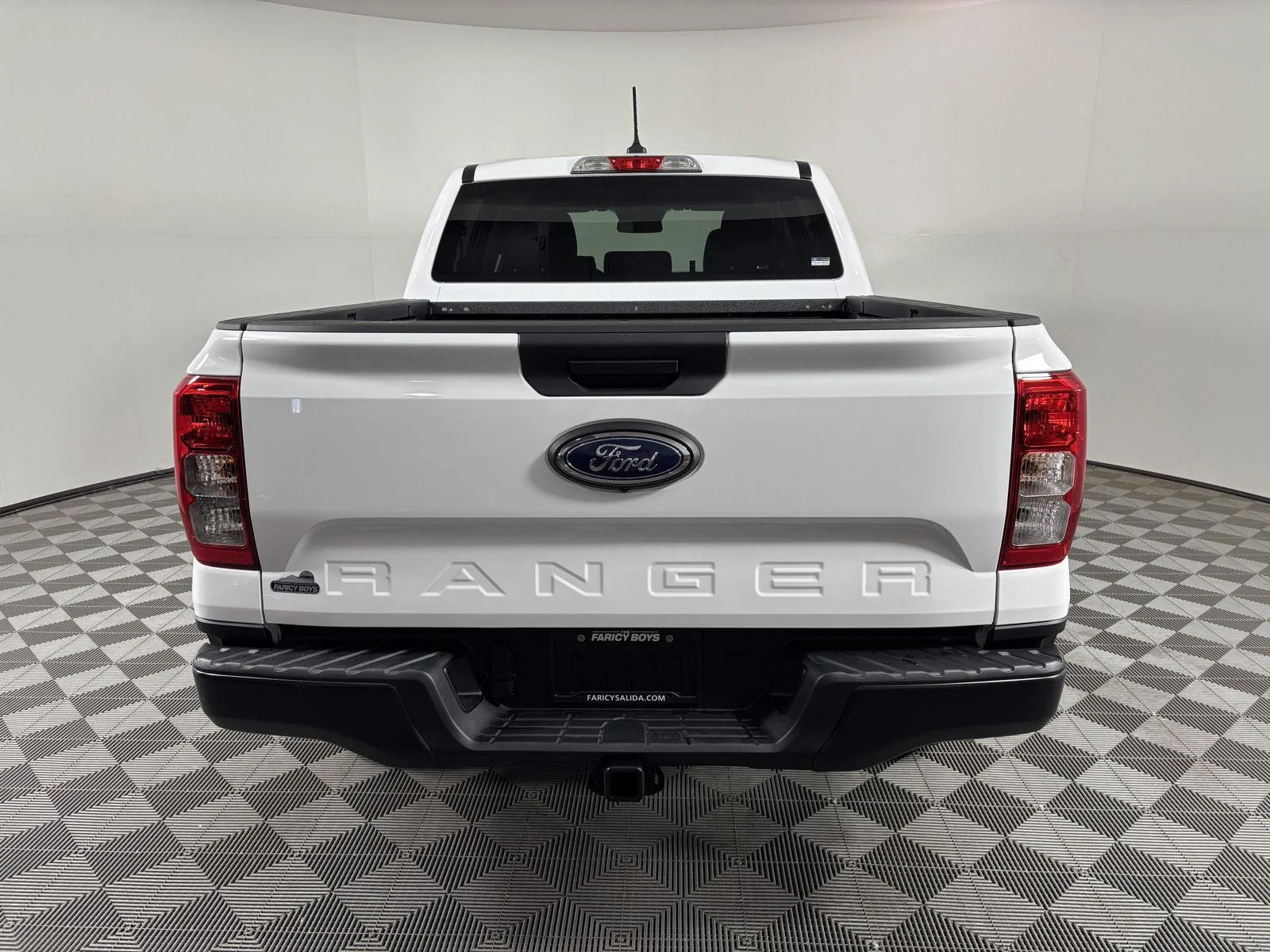 Used 2026 Oxford White Ford XL image 4