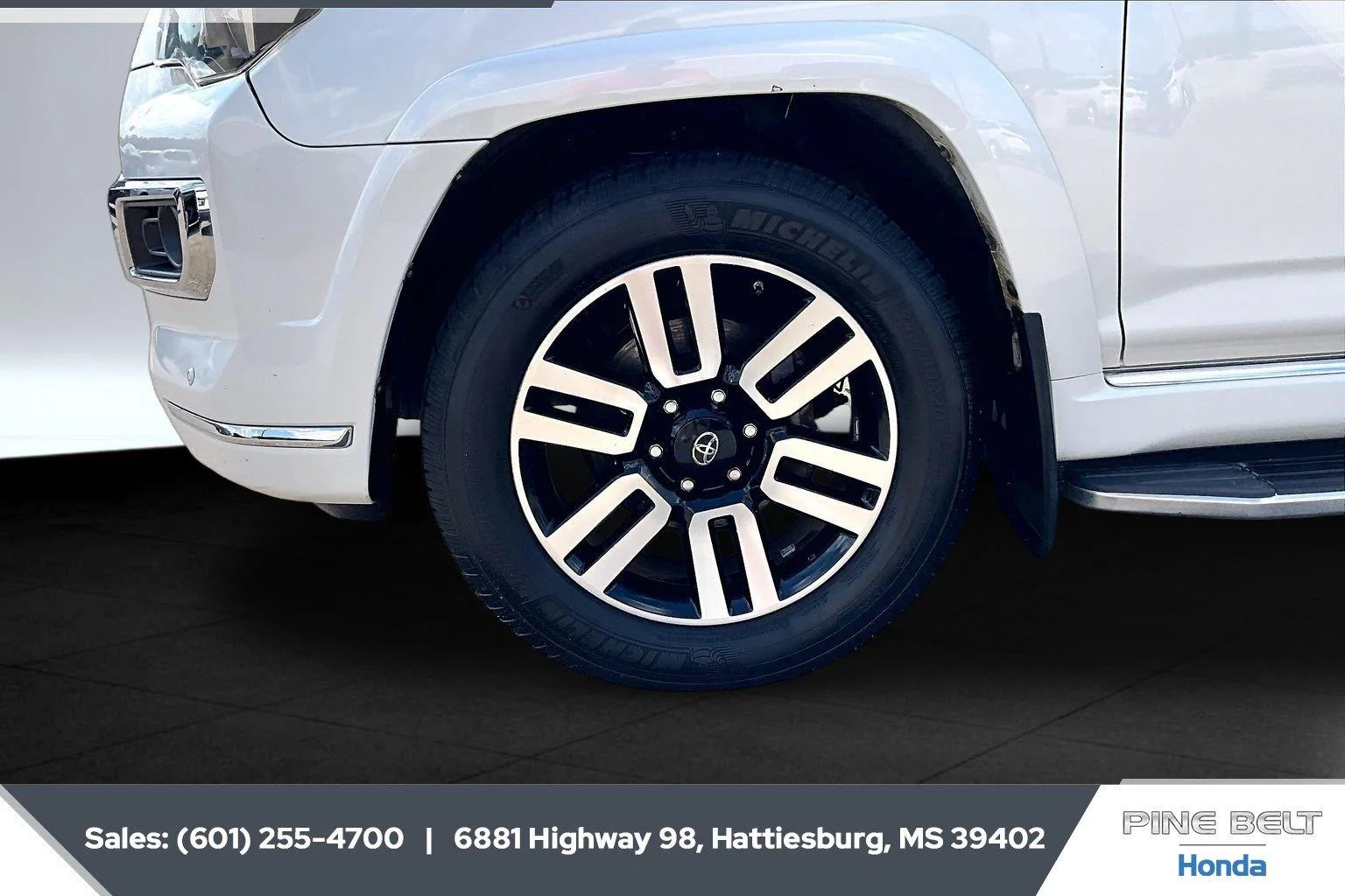 Used 2018 Blizzard Pearl Toyota Limited image 7