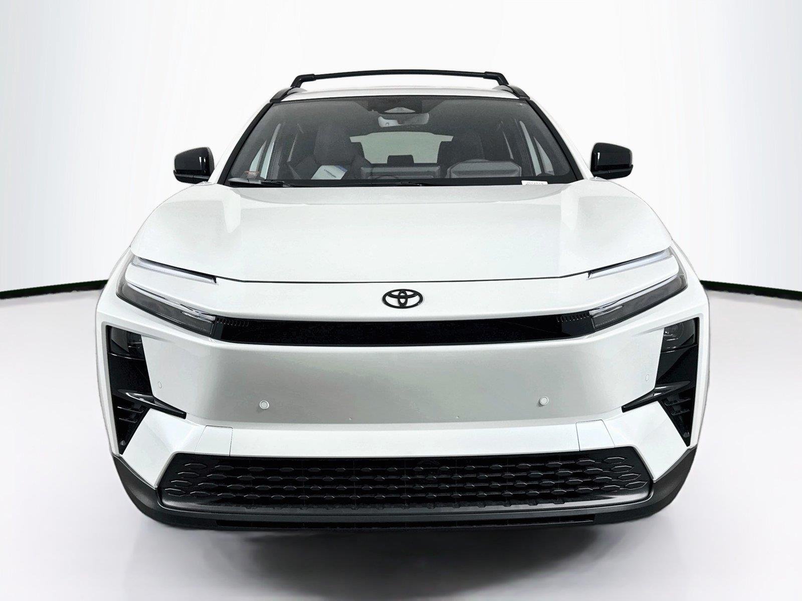 New 2026 Wind Chill Pearl Toyota SE image 9