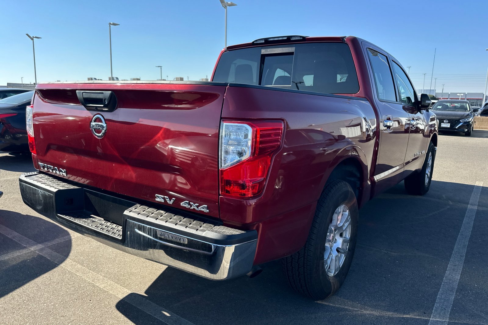 2019 Nissan Titan SV photo 3