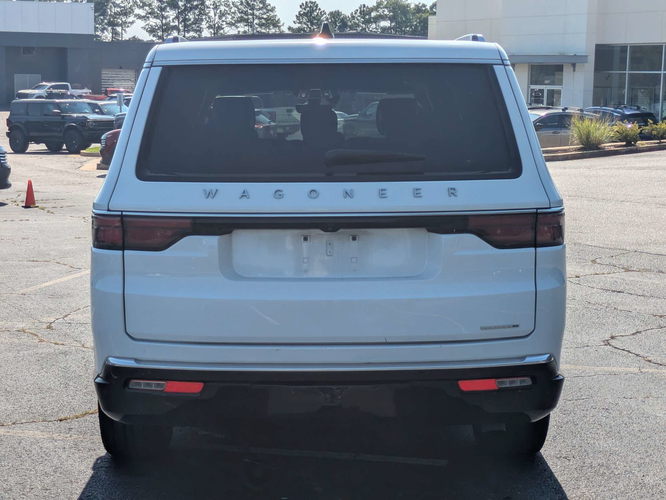 Used 2024 White Jeep Series II image 4