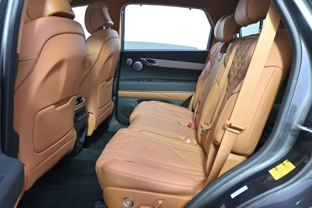 Used 2025  Genesis 3.5T Prestige image 21