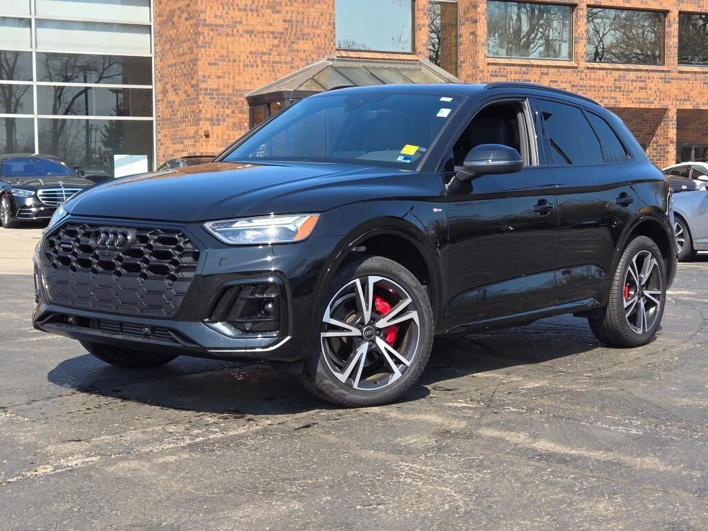 2025 Audi Q5 45 Premium Plus's photo