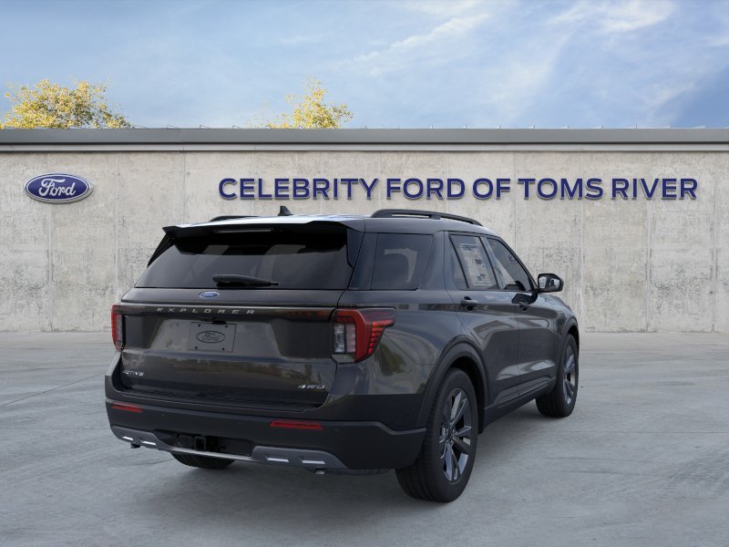 New 2026 Agate Black Metallic Ford Active image 31