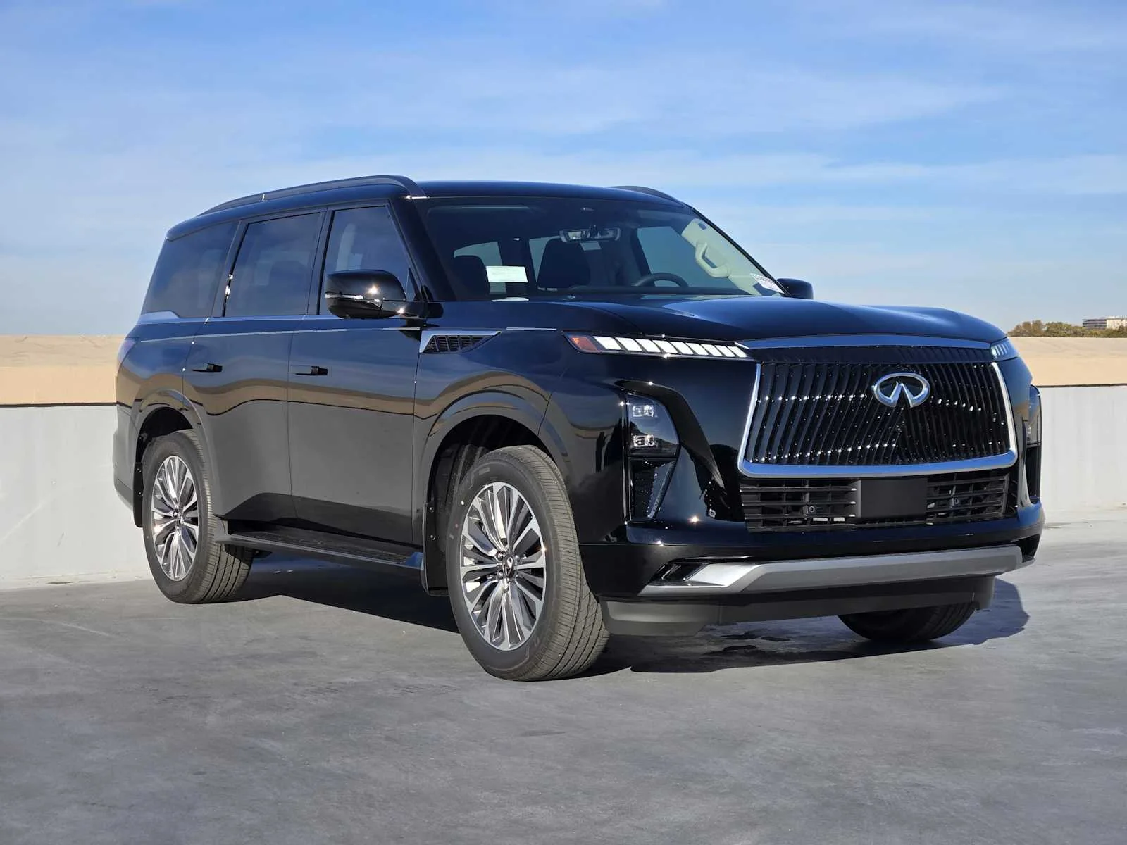 Certified Used 2026 Black Obsidian INFINITI LUXE image 2