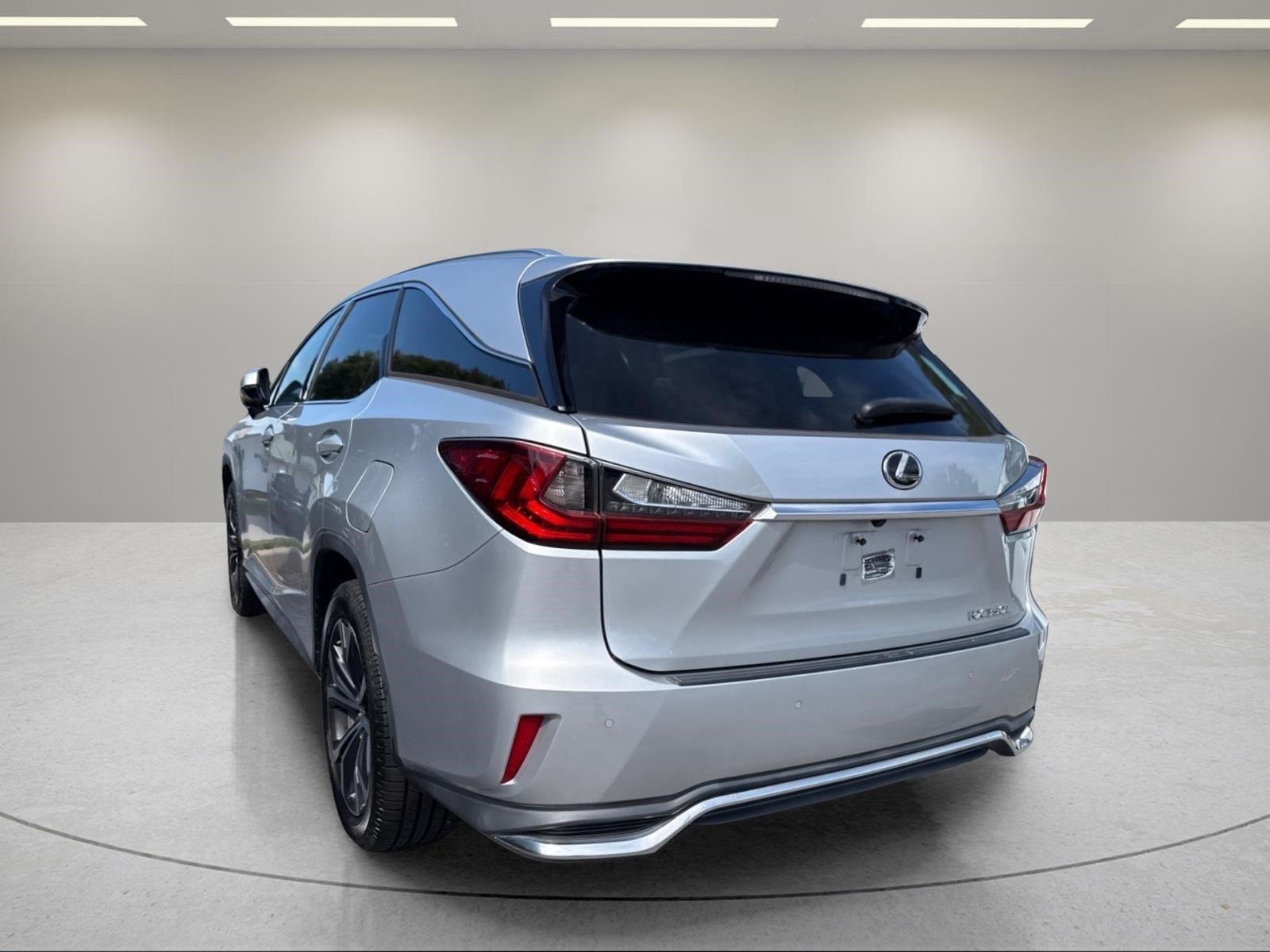 Used 2019 Silver Lining Metallic Lexus RX 350L Premium image 8