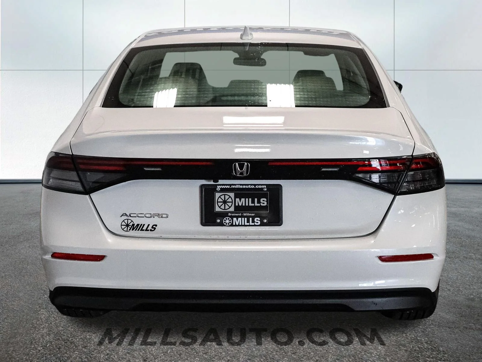 New 2026 Platinum White Pearl Honda LX image 6