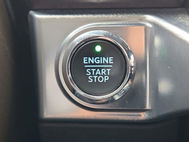 Used 2022 White Ford King Ranch image 17