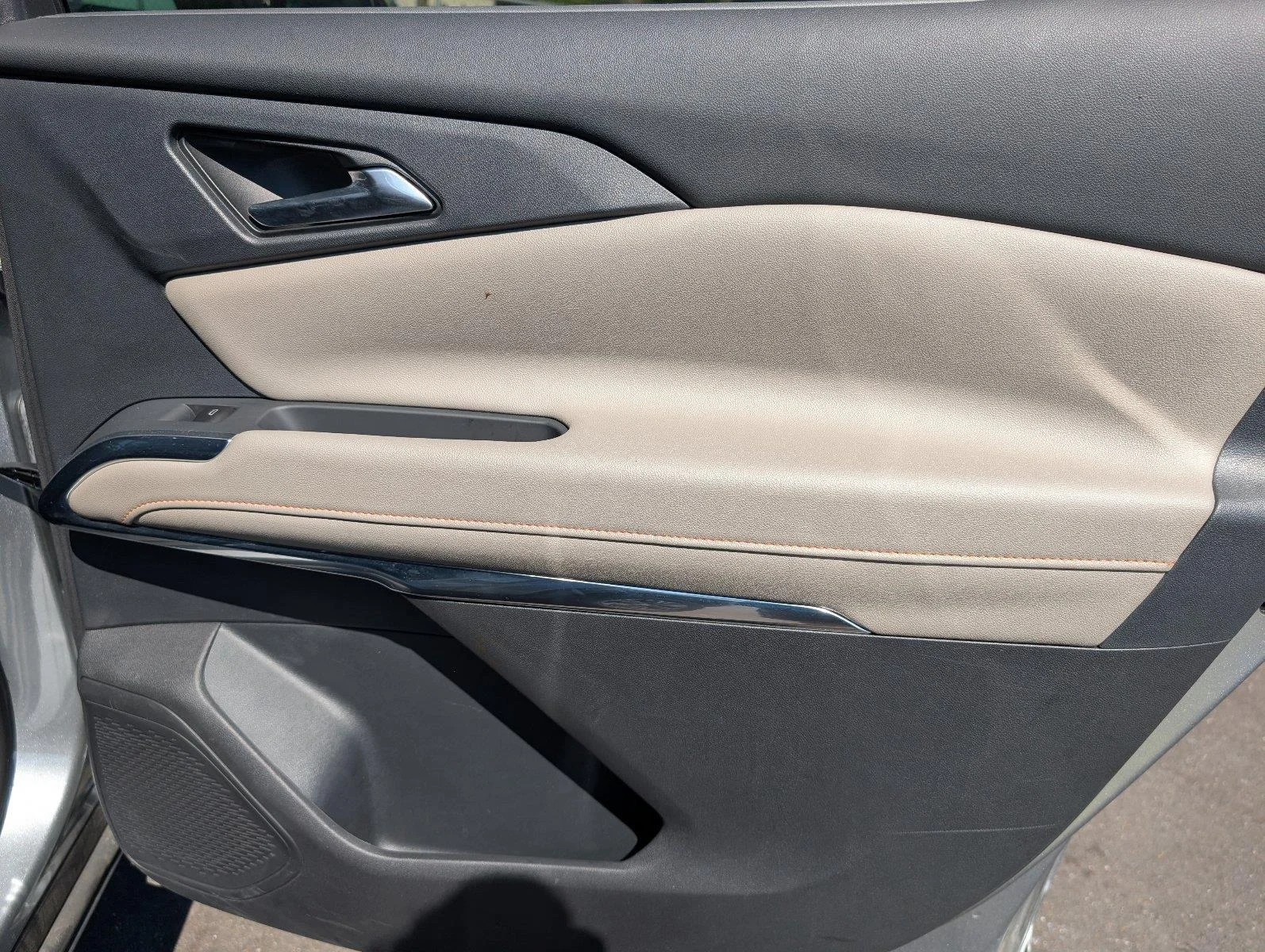 Used 2026 Sterling Gray Metallic Chevrolet LT image 37