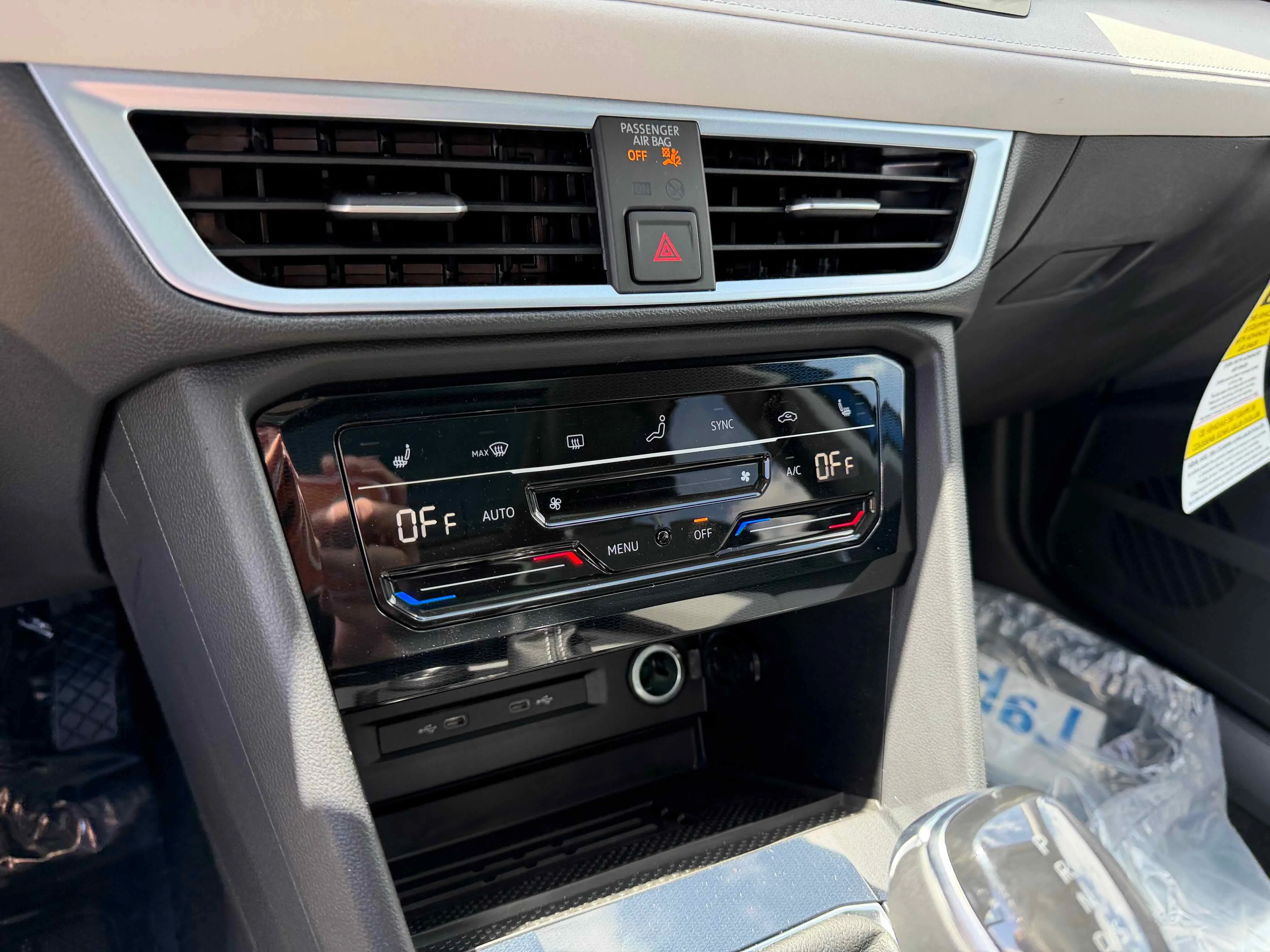 New 2026 Blue Volkswagen SE image 23