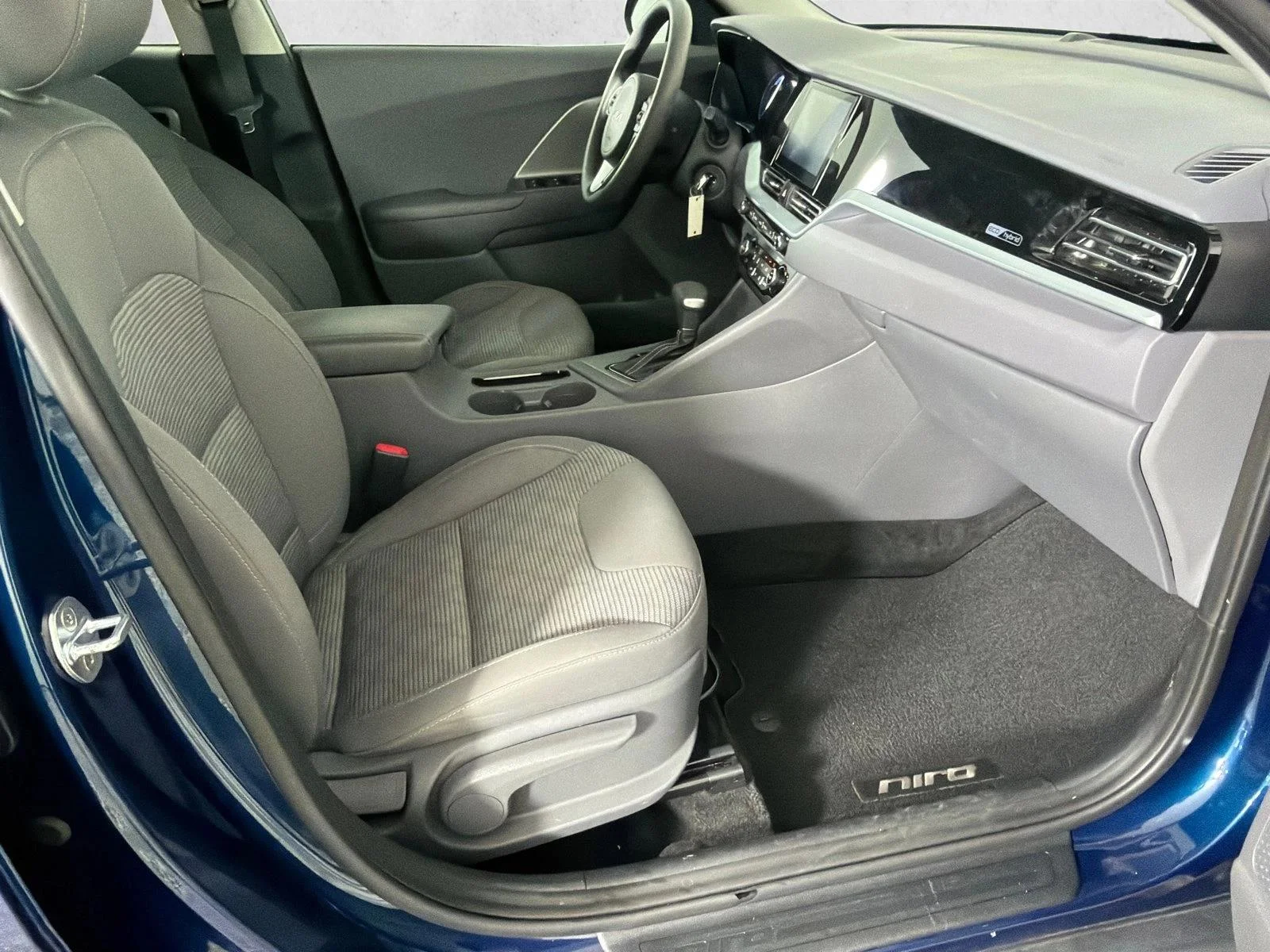 Used 2022 Blue Kia LX image 13