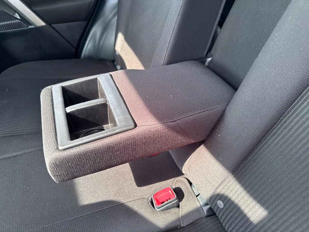 Used 2015 Silver Toyota XLE image 34