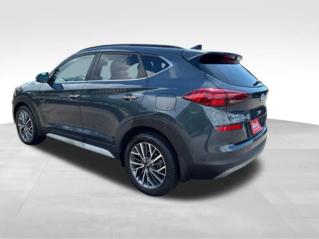 Used 2019 Blue Hyundai Ultimate image 3