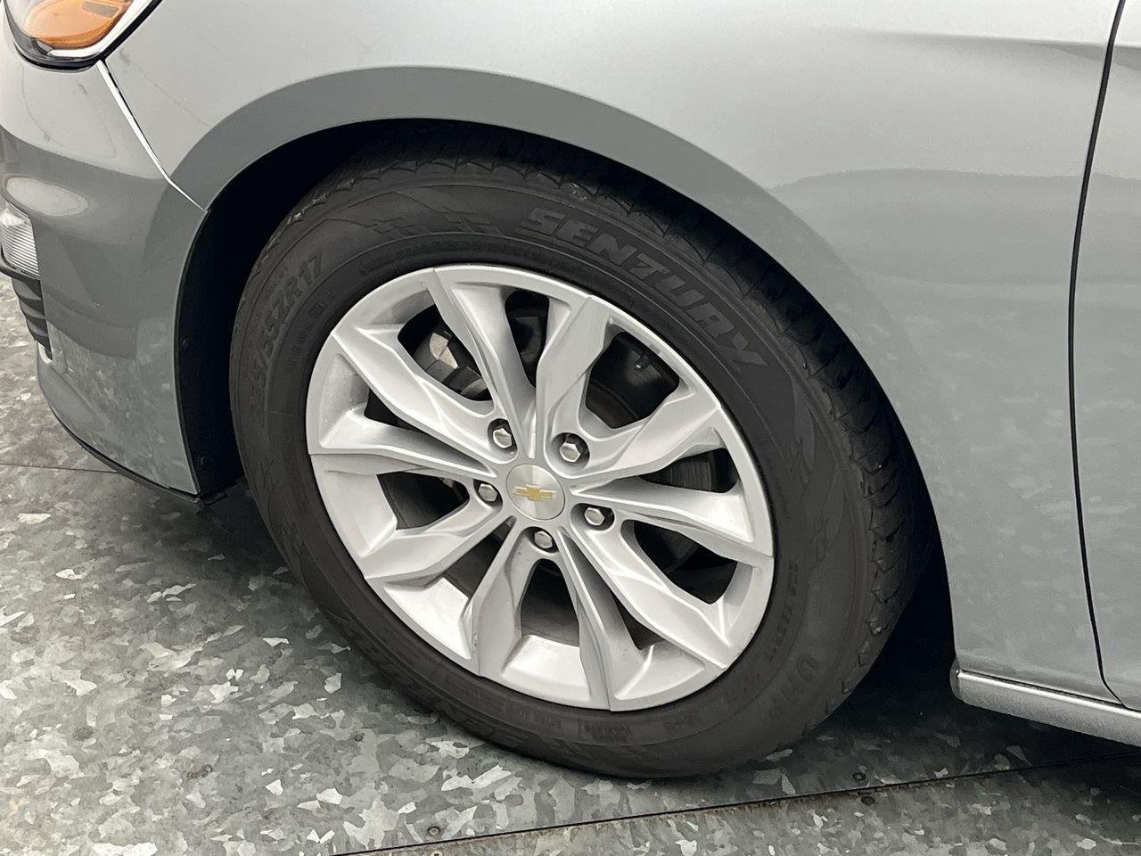 Used 2024 Sterling Gray Metallic Chevrolet LT image 30