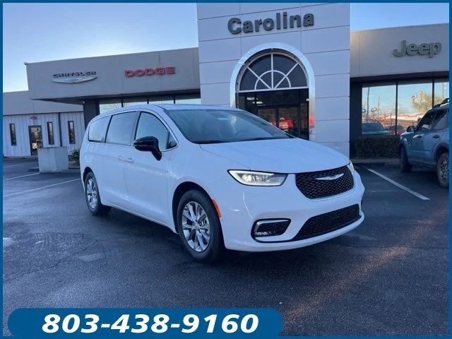 2026 Chrysler Pacifica Limited's photo