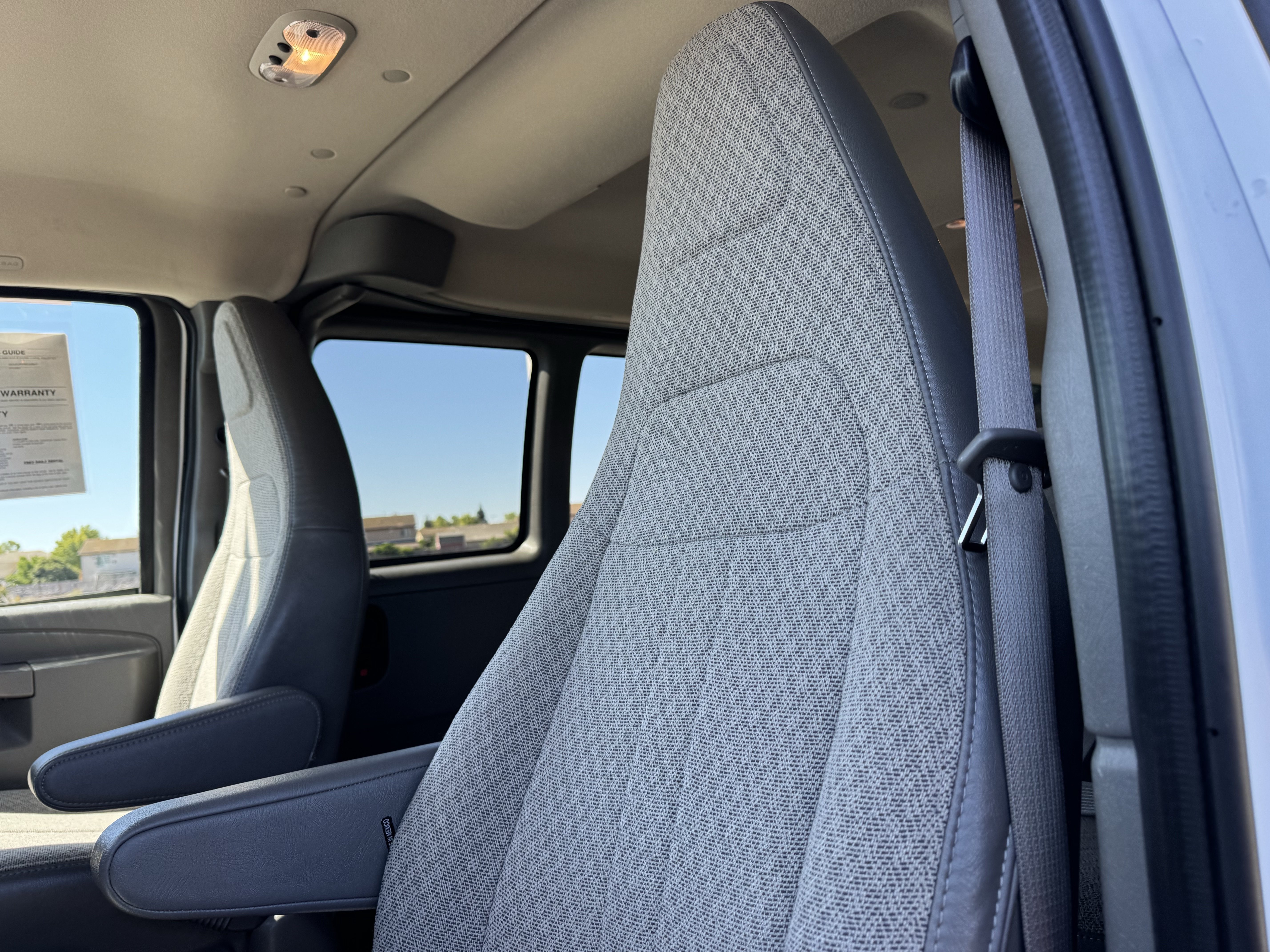 2025 Chevrolet Express Passenger LT - Photo 13