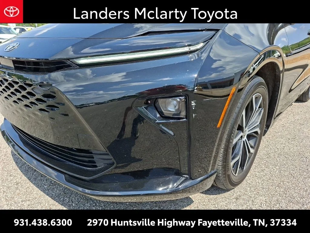 Used 2025 Black Toyota  image 10