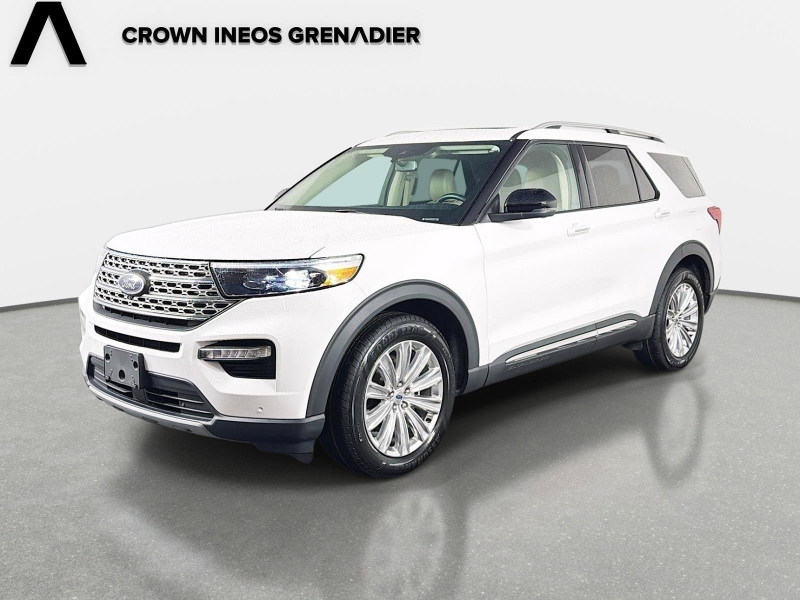 Used 2022 White Metallic Ford Limited image 1