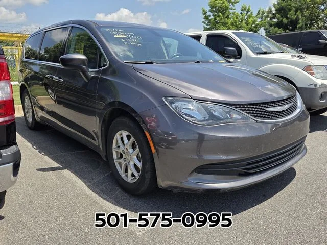Used 2017 Gray Chrysler Touring image 8