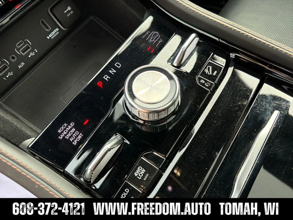 Used 2023 Velvet Red Pearlcoat Jeep Summit image 24