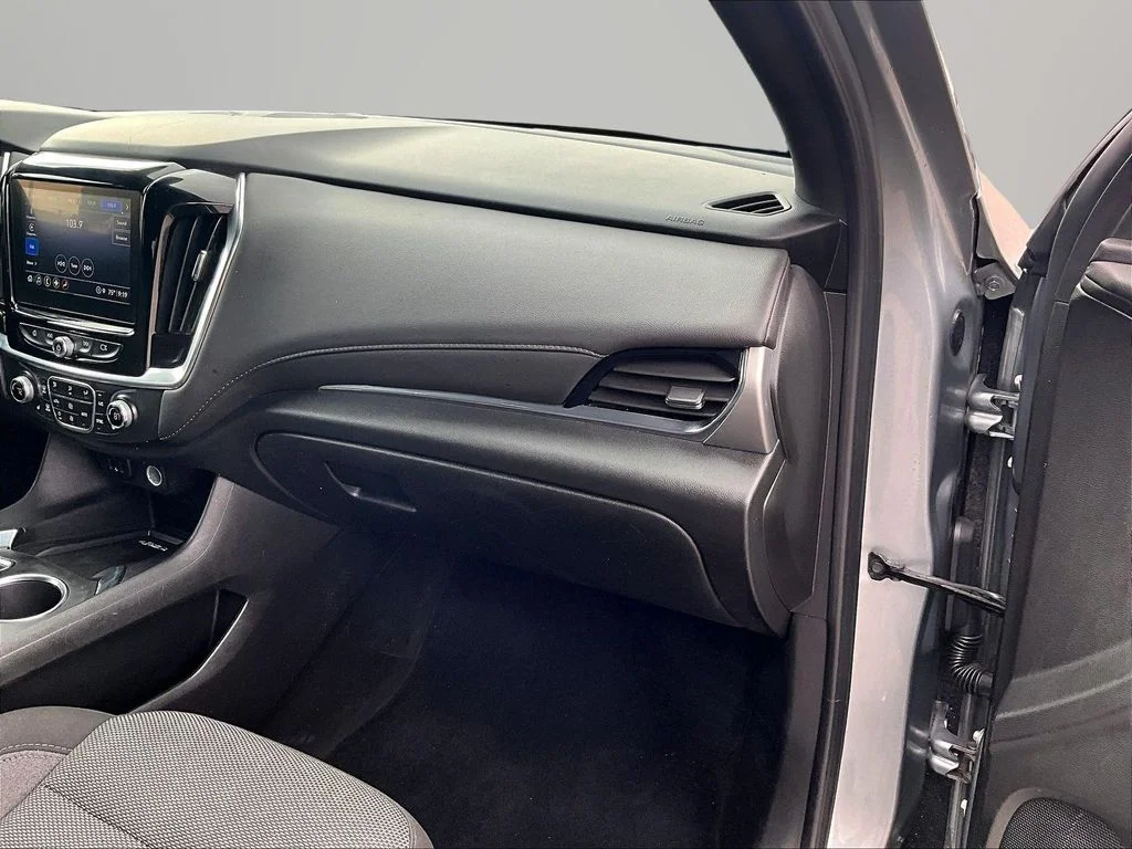 Used 2023 Gray Chevrolet LT image 18