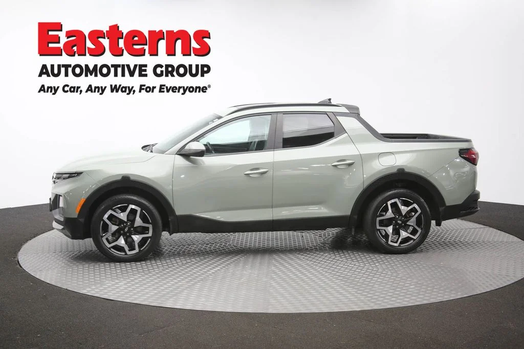 Used 2022 Green Hyundai Limited image 53