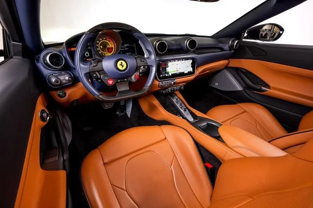 Used 2022 Blu Pozzi Ferrari  image 32