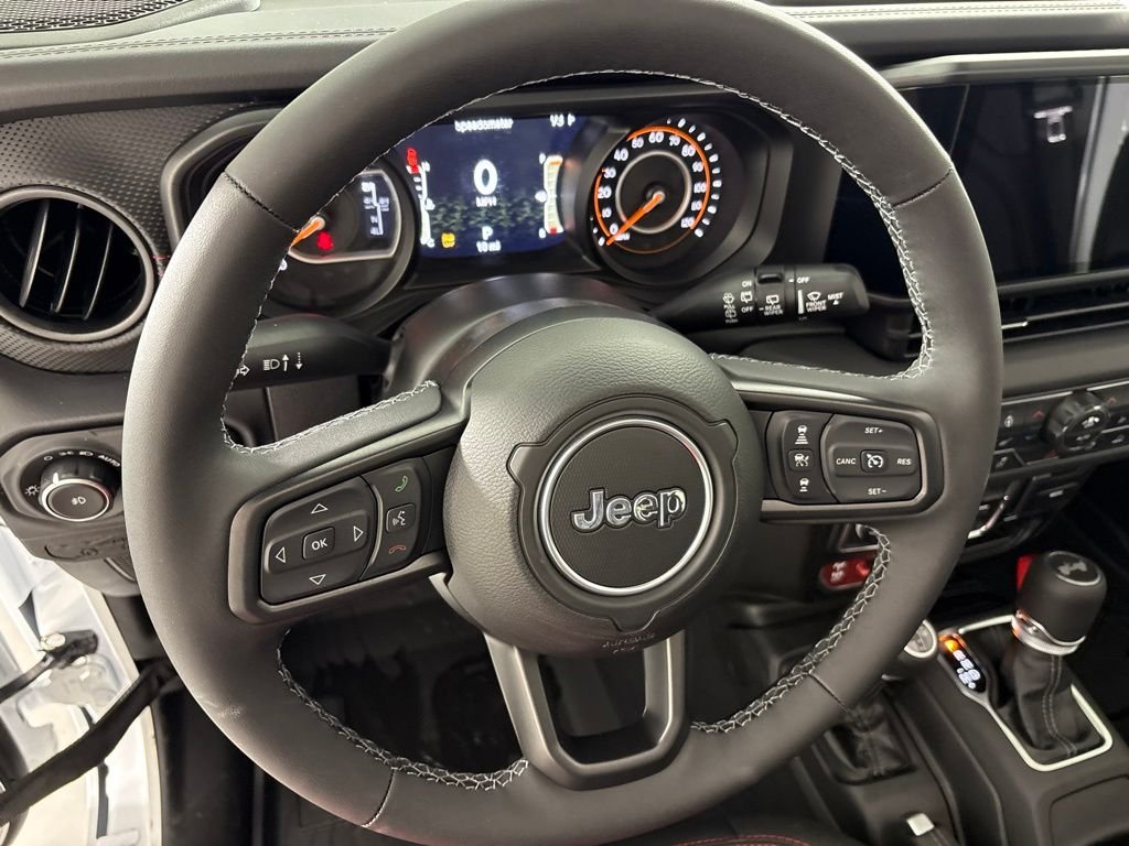 New 2026 Bright White Clearcoat Jeep Rubicon X image 31