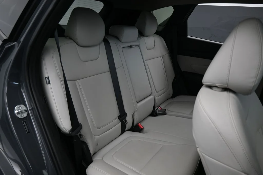 Used 2025 Ecotronic Gray Hyundai SEL Convenience image 46
