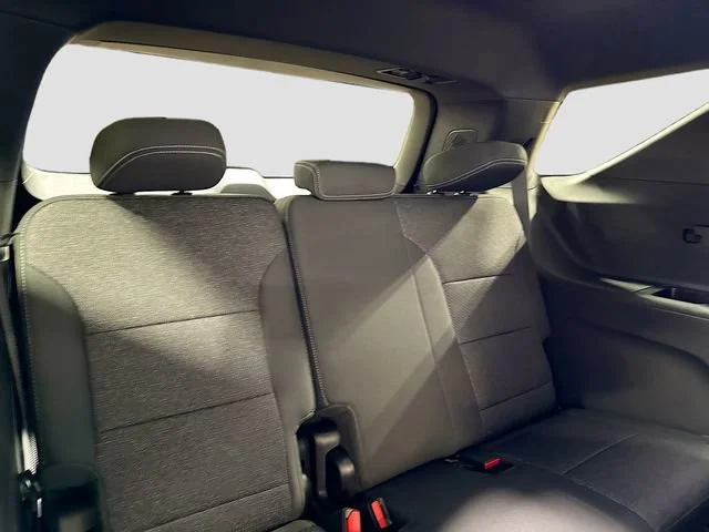 2026 Chevrolet Traverse LT - Photo 31