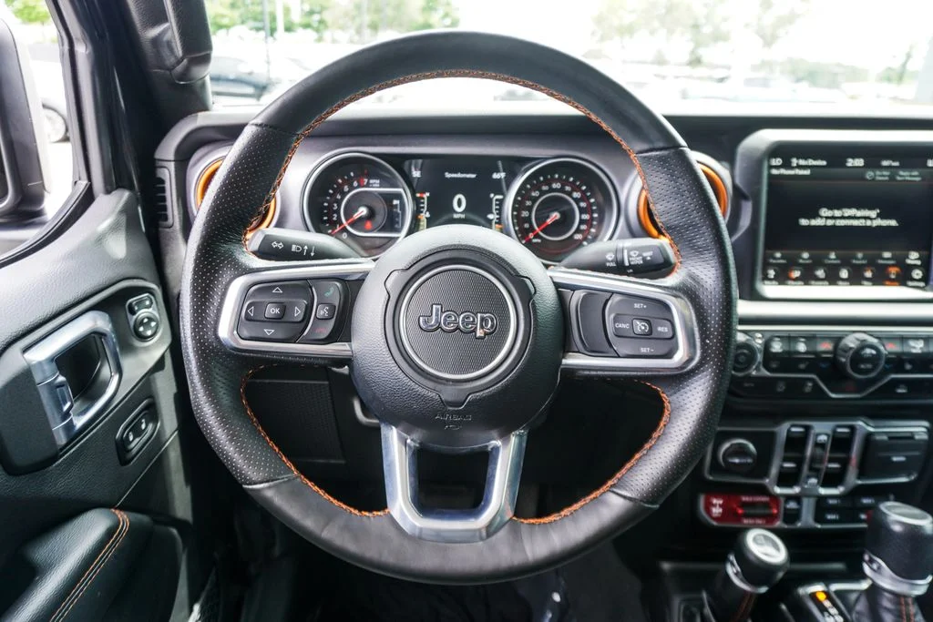 Used 2022 Black Jeep Mojave image 12