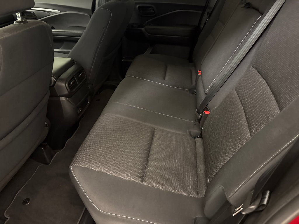 2025 Honda Ridgeline Sport - Photo 17