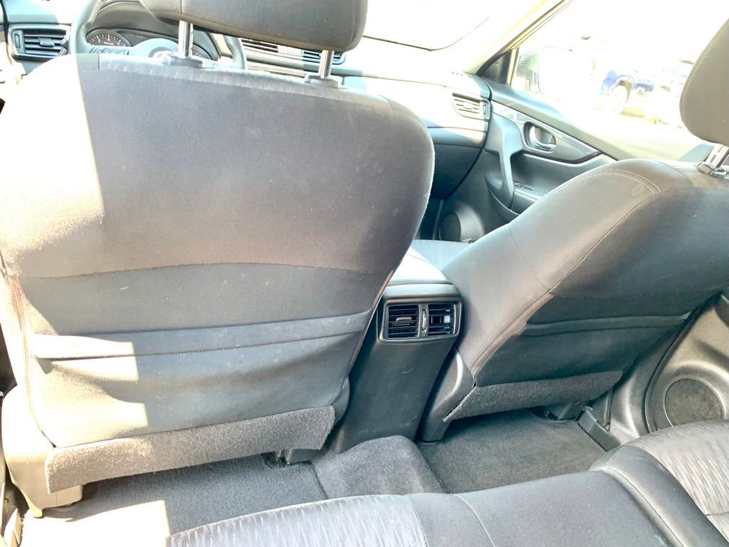 Used 2020 Gray Nissan SV image 18