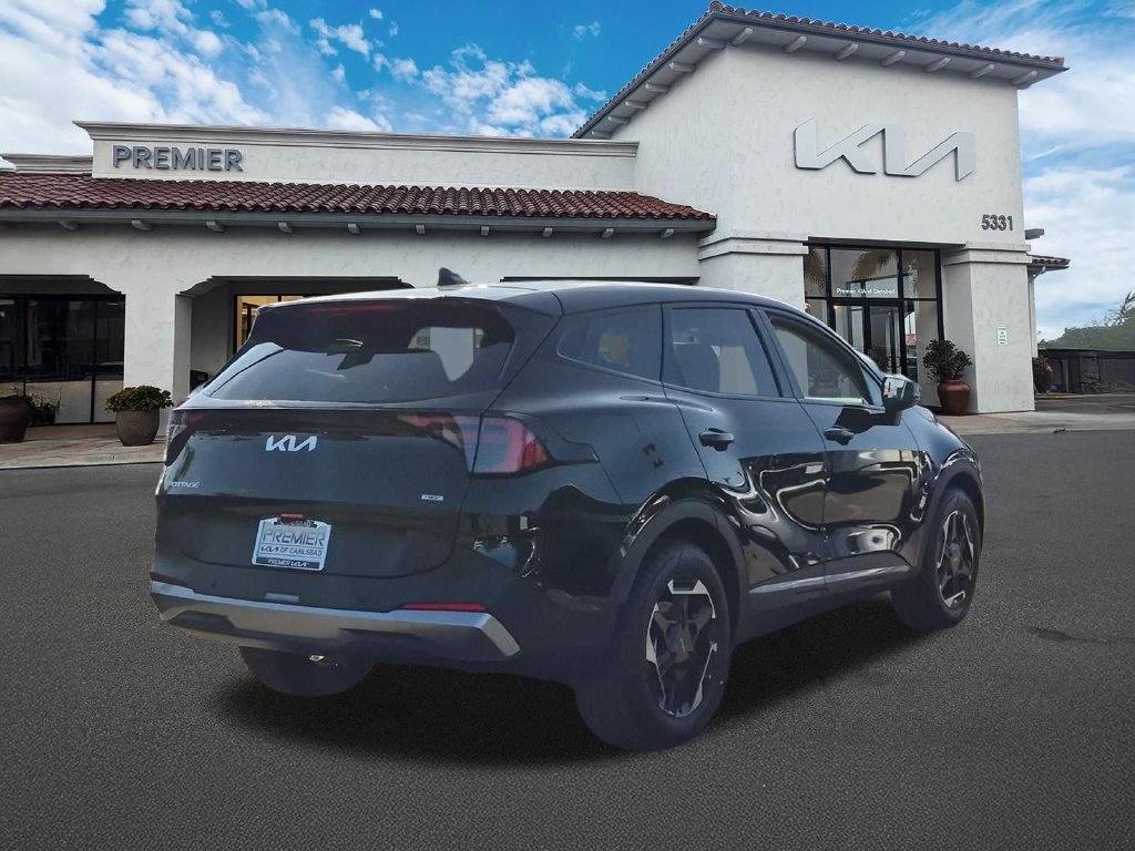 New 2027 Fusion Black Kia S image 8