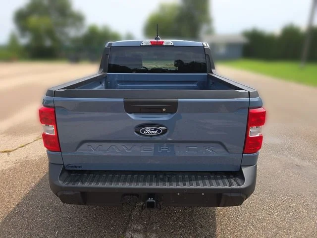 New 2026 Azure Gray Metallic Tri-Coat Ford XLT image 5