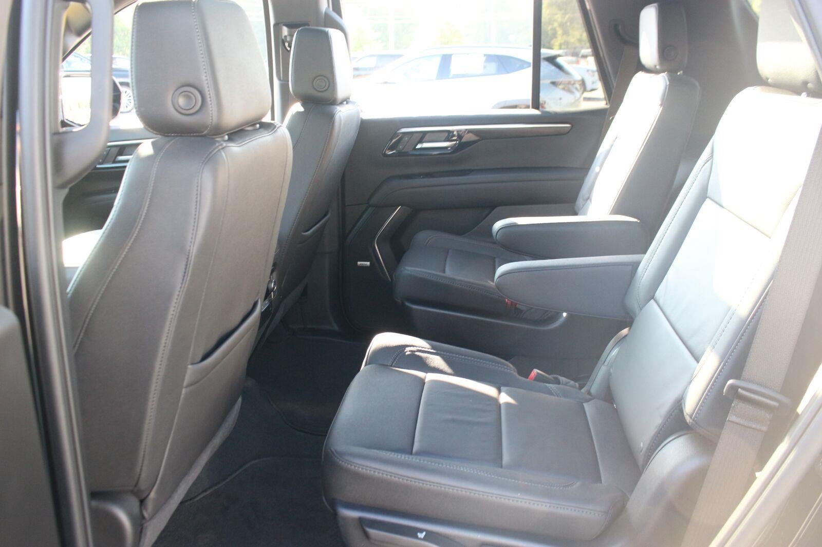 Used 2025 Black Chevrolet LT image 35