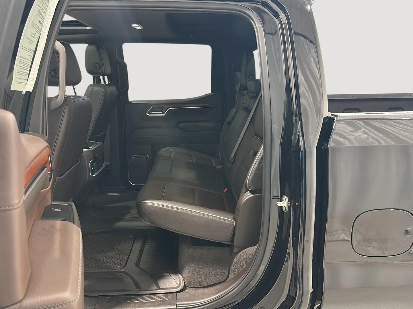 Used 2022 Onyx Black GMC Denali image 24