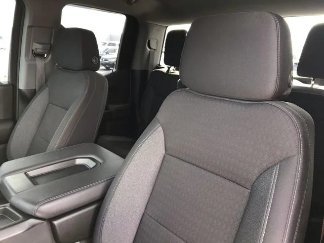Used 2024 Black Chevrolet Custom image 11
