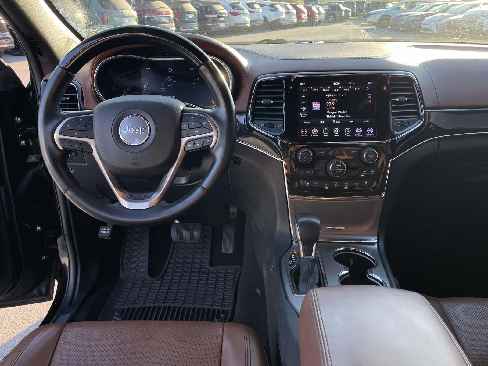 Used 2020 Diamond Black Crystal Pearlcoat Jeep Overland image 4