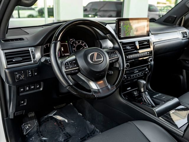 Used 2023 White Pearl Lexus 460 image 21