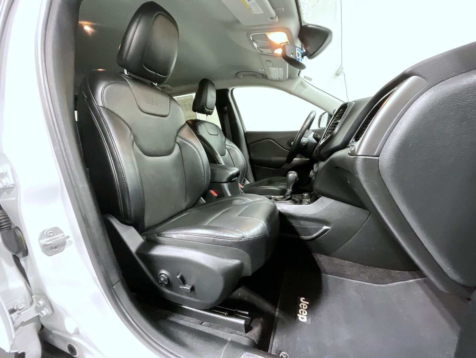 2019 Jeep Cherokee Limited - Photo 16