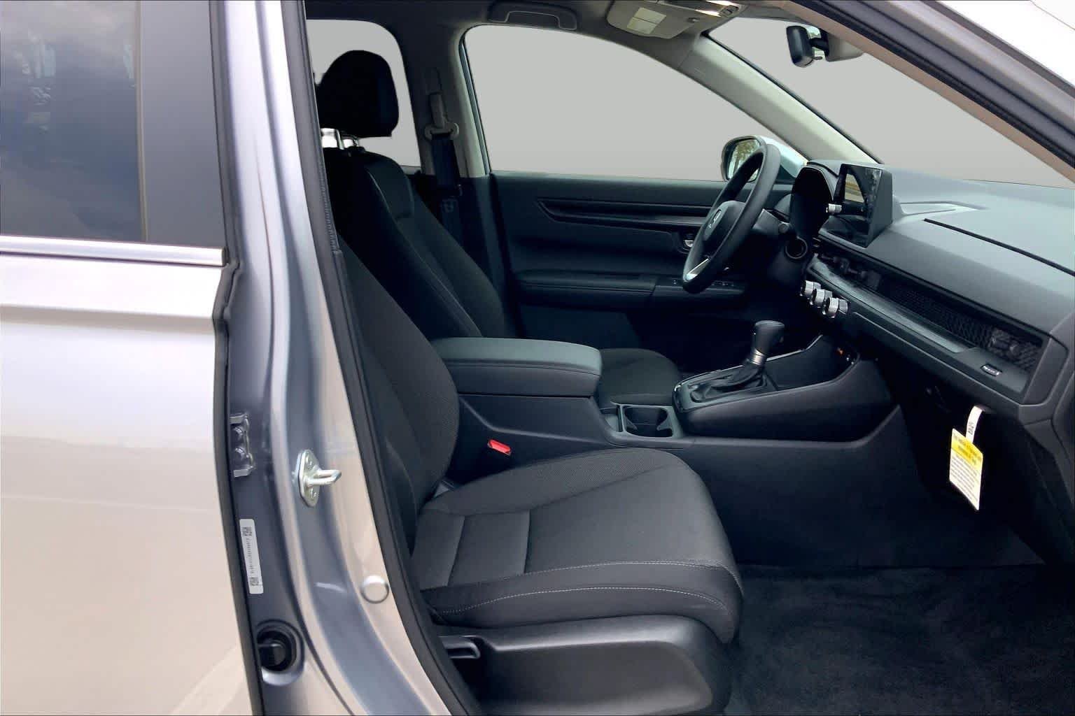 Used 2026 Solar Silver Metallic Honda LX image 9