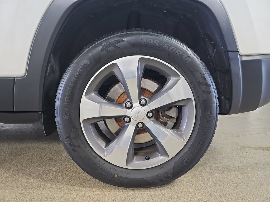 Used 2020 White Jeep Limited 4x4 image 39