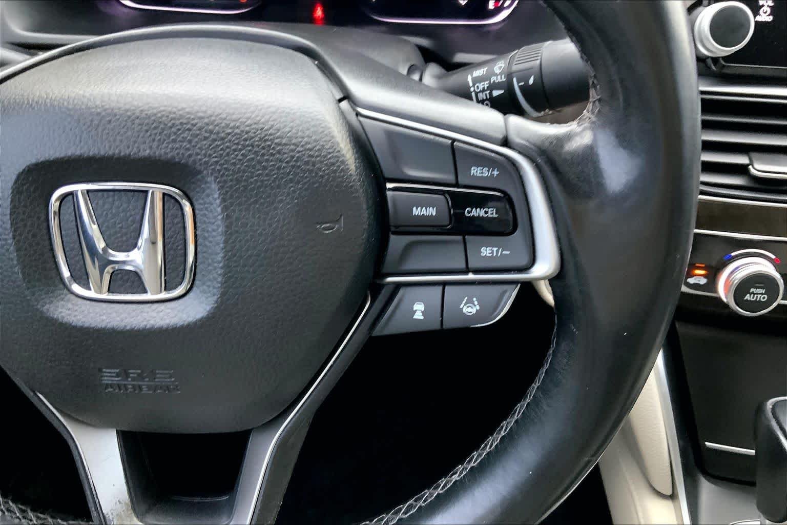 Used 2020 Radiant Red Metallic Honda EX-L image 24