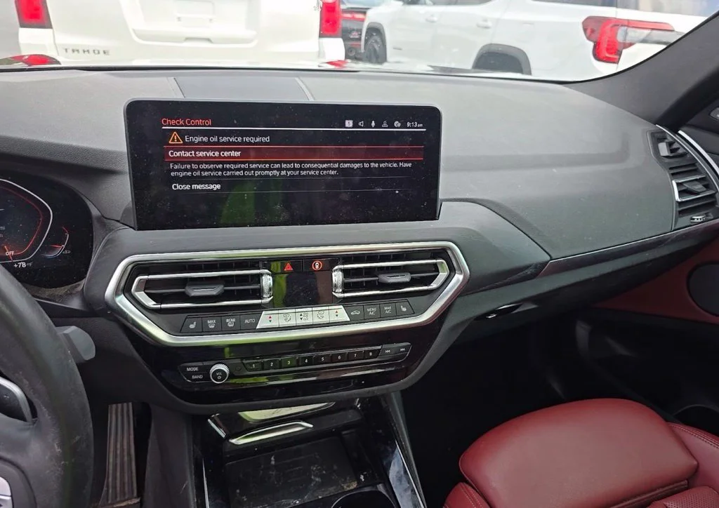 Used 2023 Gray BMW sDrive30i image 9