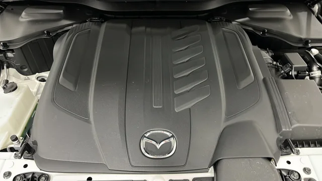 Used 2025 White Mazda 3.3 Turbo S Premium image 27