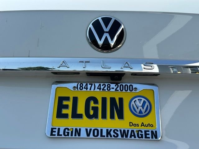 Used 2021 White Volkswagen SEL Premium image 14