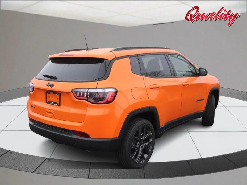 New 2026 Joose Exterior Paint Jeep Latitude Altitude image 3