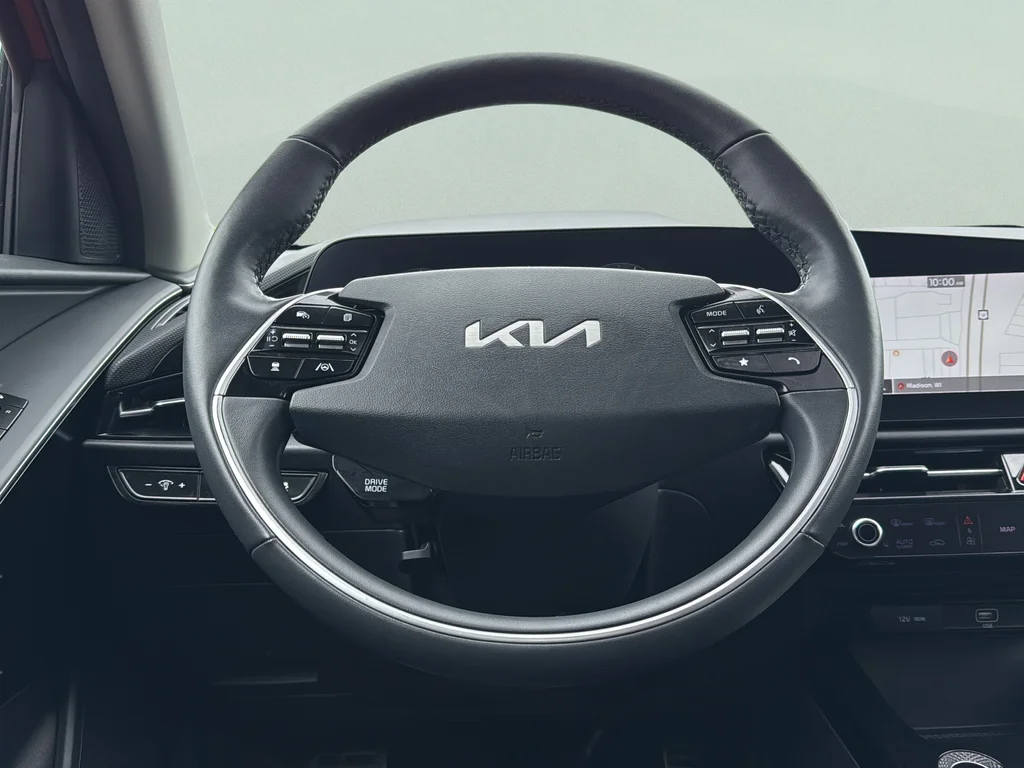 Used 2023 Red Kia Wave image 24